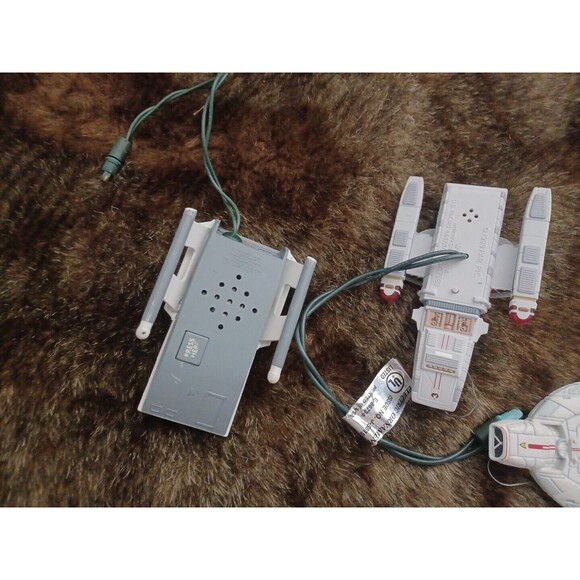 Star Trek Star Ship Lot Of 4 Hallmark Christmas Ornaments 90's - Picture 4 of 9